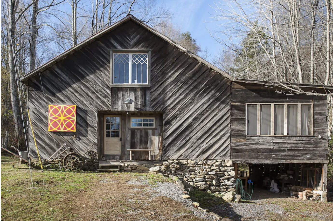 Creekside Tobacco Barn