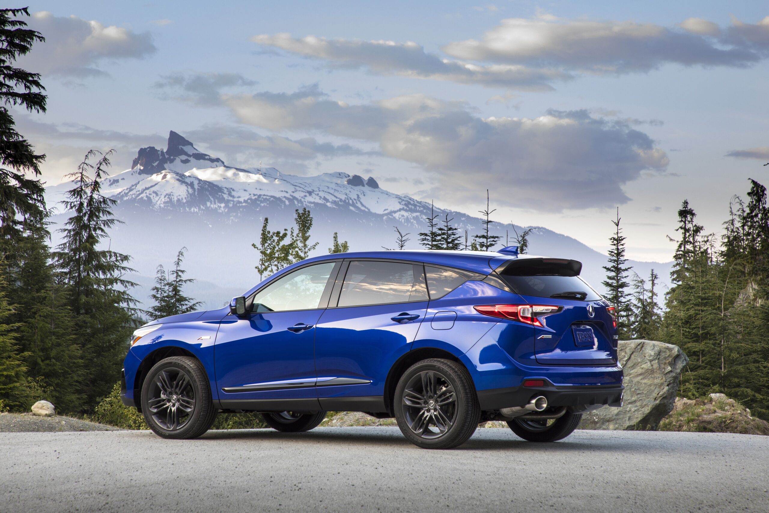 Luxury SUV: Acura RDX