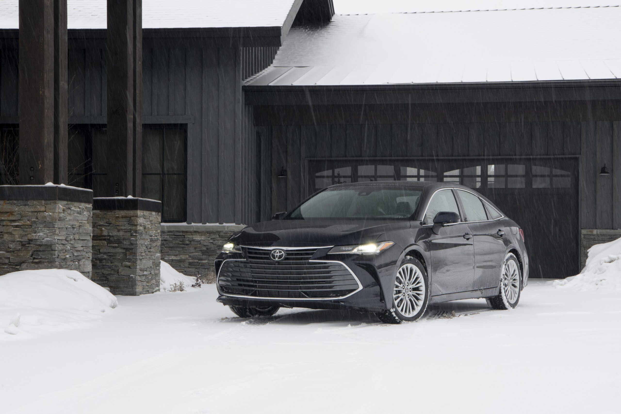 Roomy Ride: Toyota Avalon