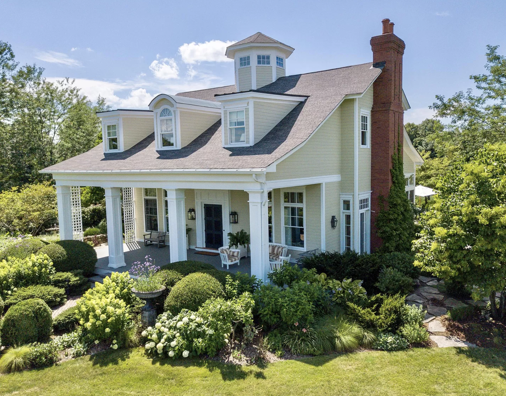 The Lake Geneva Mansion