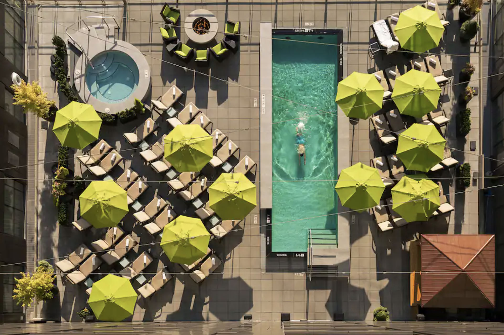 Four Seasons Seattle Pool