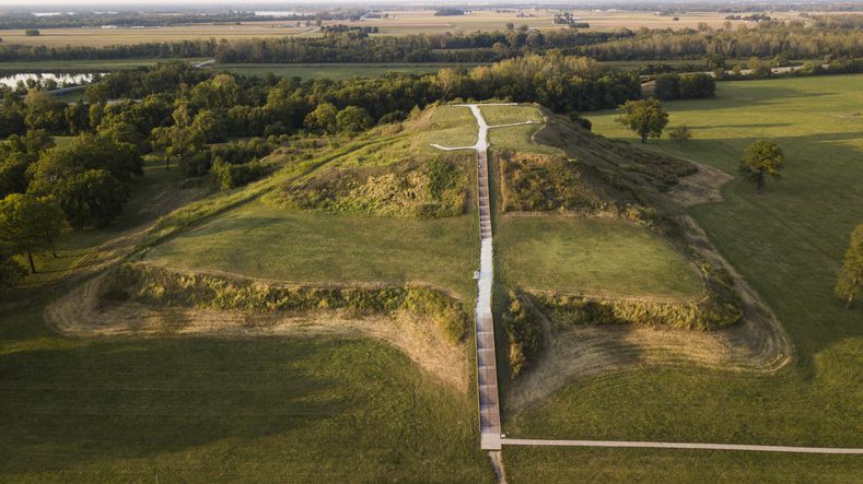 Illinois: Cahokia Mounds