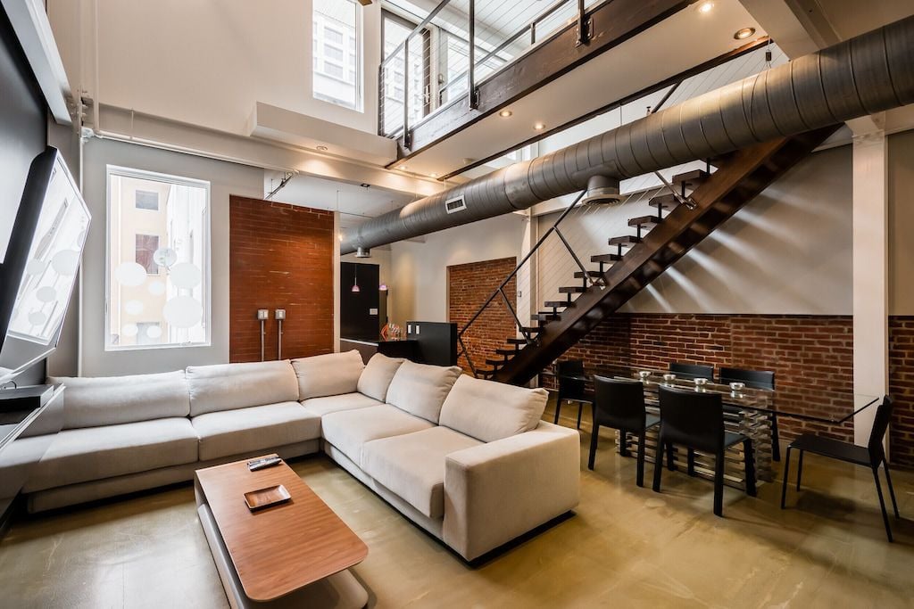 Gorgeous Center City Penthouse