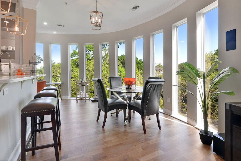 Stylish Luxe Penthouse Steps from Atlantic Station