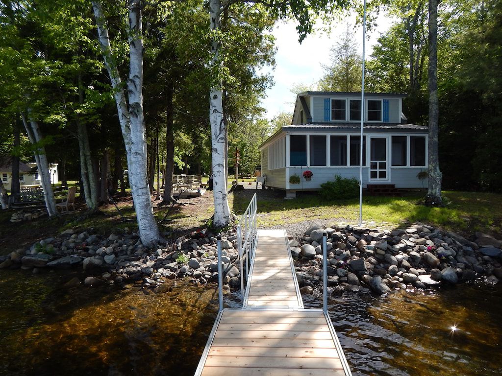 Quilt Maker Cottage on Sebasticook Lake