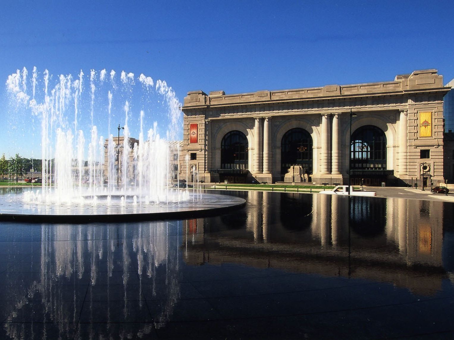Fountains in front of Union Station