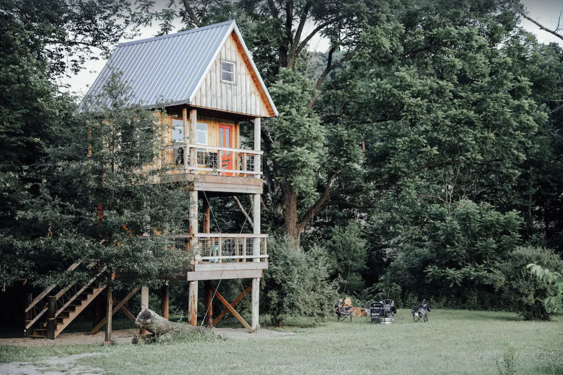 Tullihas in the Trees Treehouse