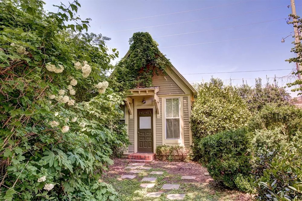 Cottage at Winchester Manor in New Market, Alabama