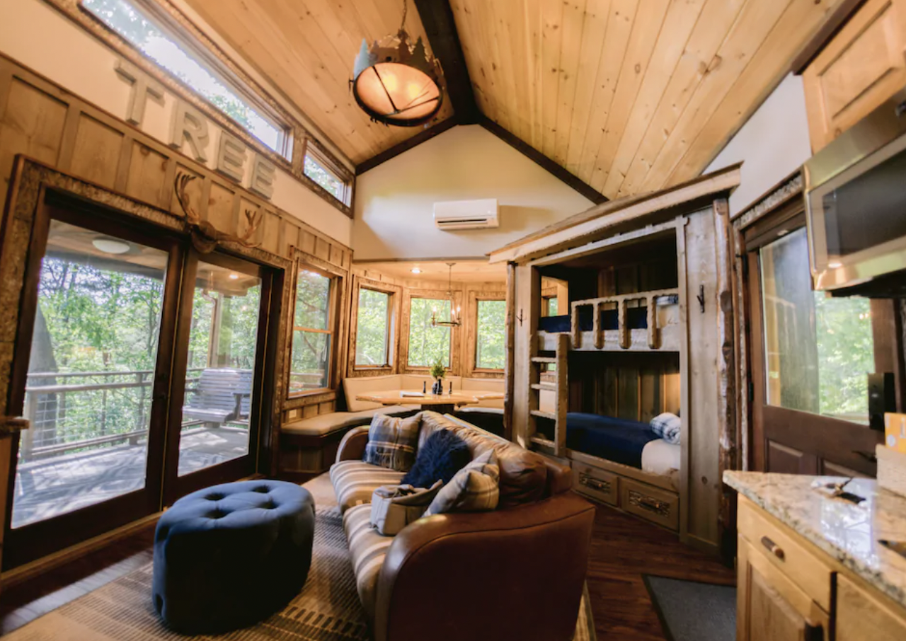 Canopy Blue Treehouse: More