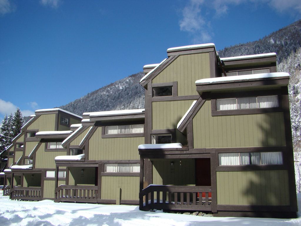 Picturesque Condo
