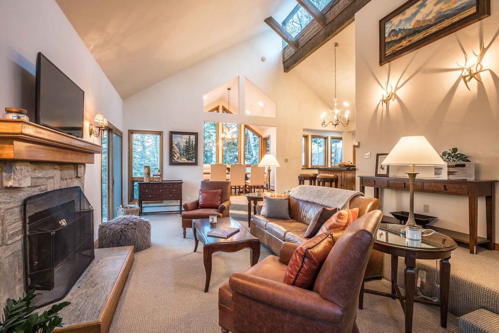 Forest Road Luxury Home