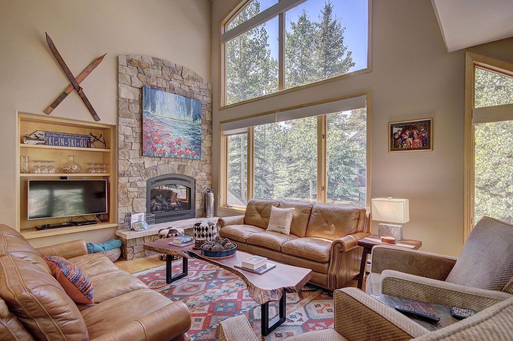 Spacious Ski-In, Ski-Out Townhome
