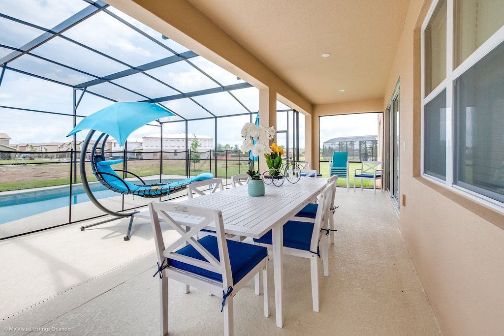Spacious 14-Bed Getaway House