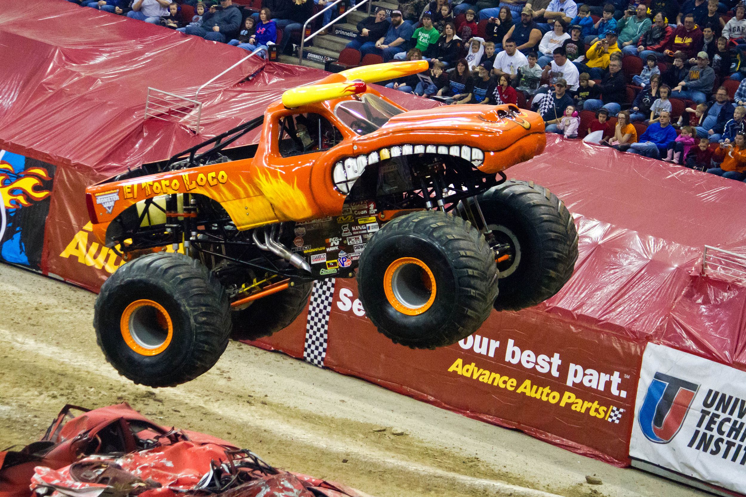 el toro loco in the air at the wells fargo arena