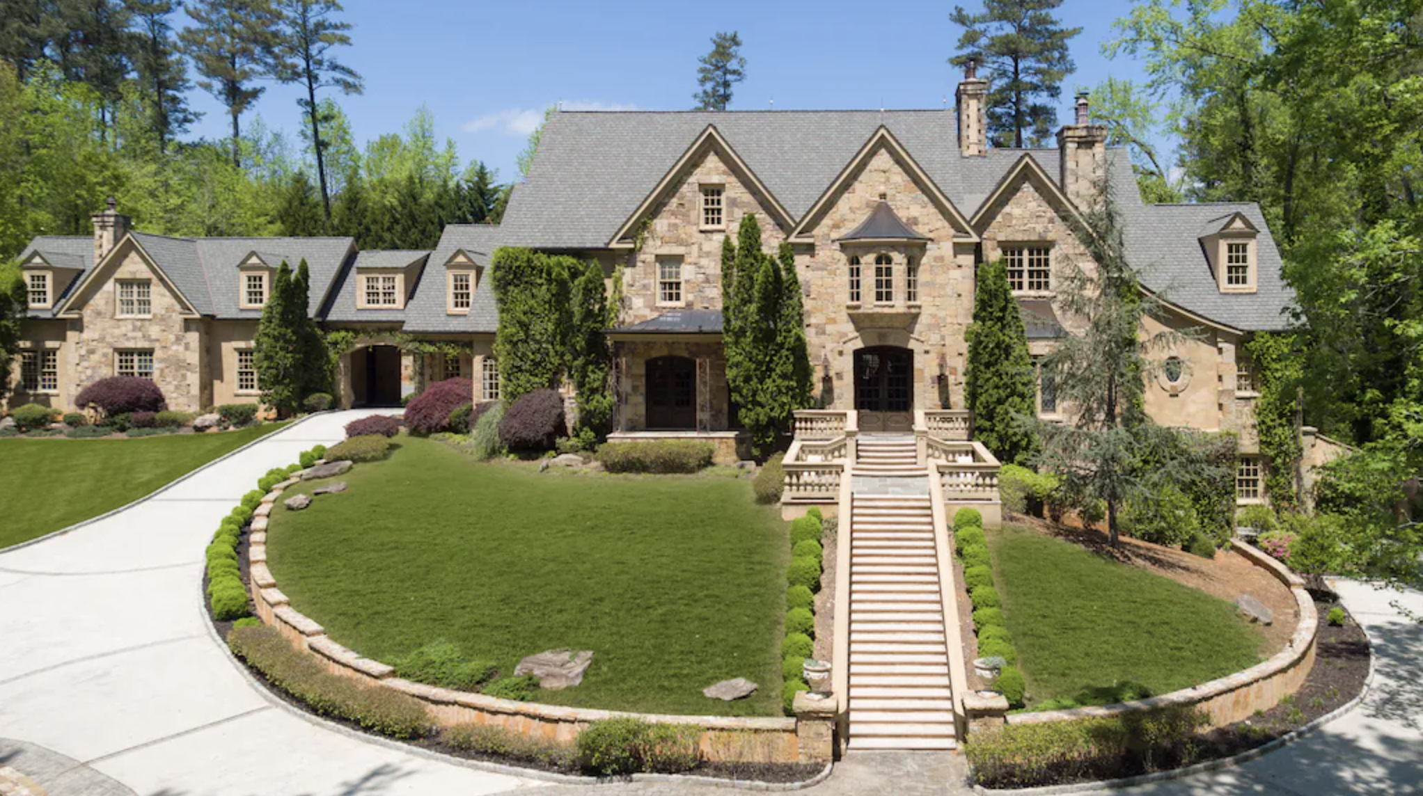 9-Bedroom Estate With Theater, Billiards, Irish Pub, Pool & Hot Tub, Marietta, Georgia