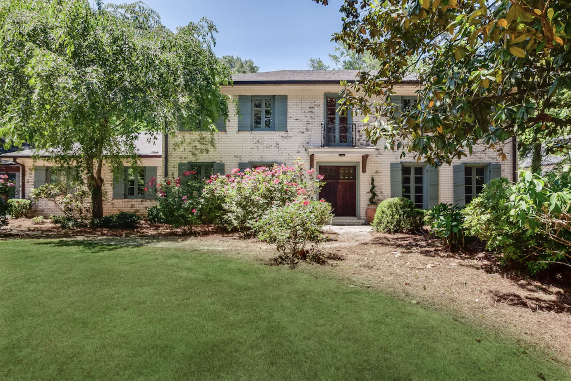 North/West Buckhead Gorgeous Mediterranean House, Atlanta