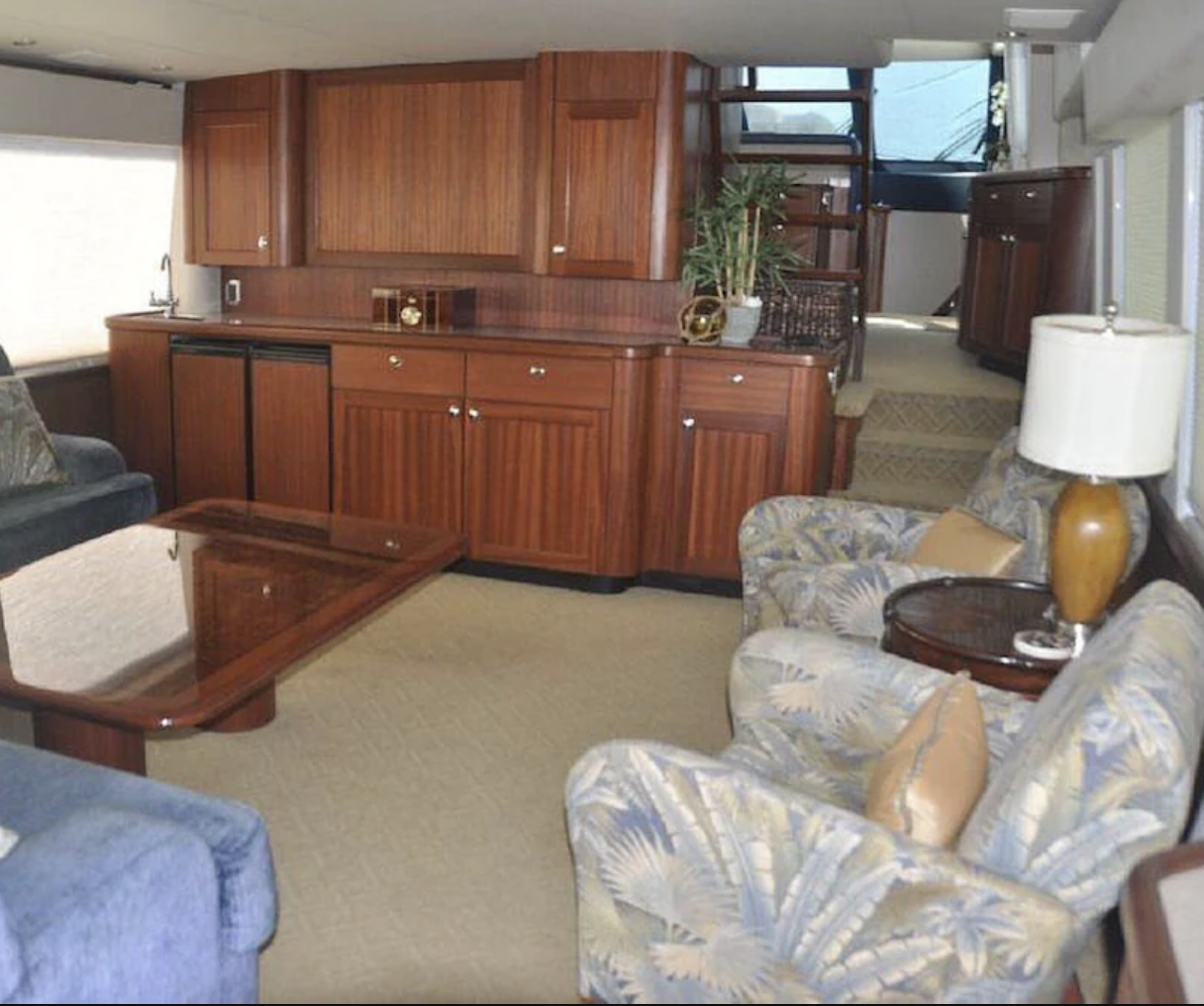 Yacht with Cruise Instruction: More