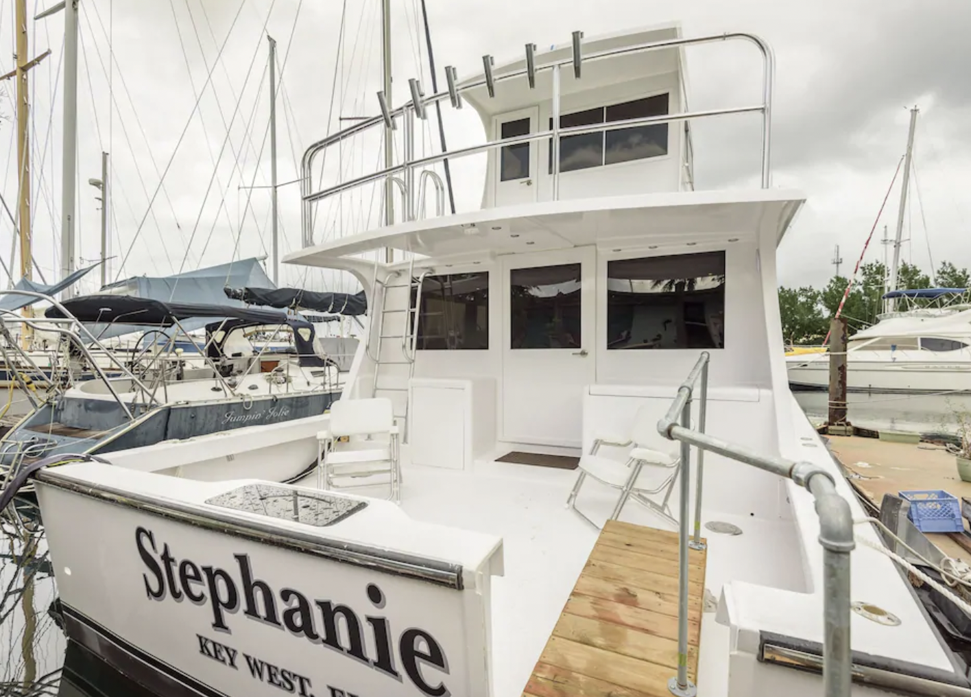 43-Foot Luxury Charter Boat