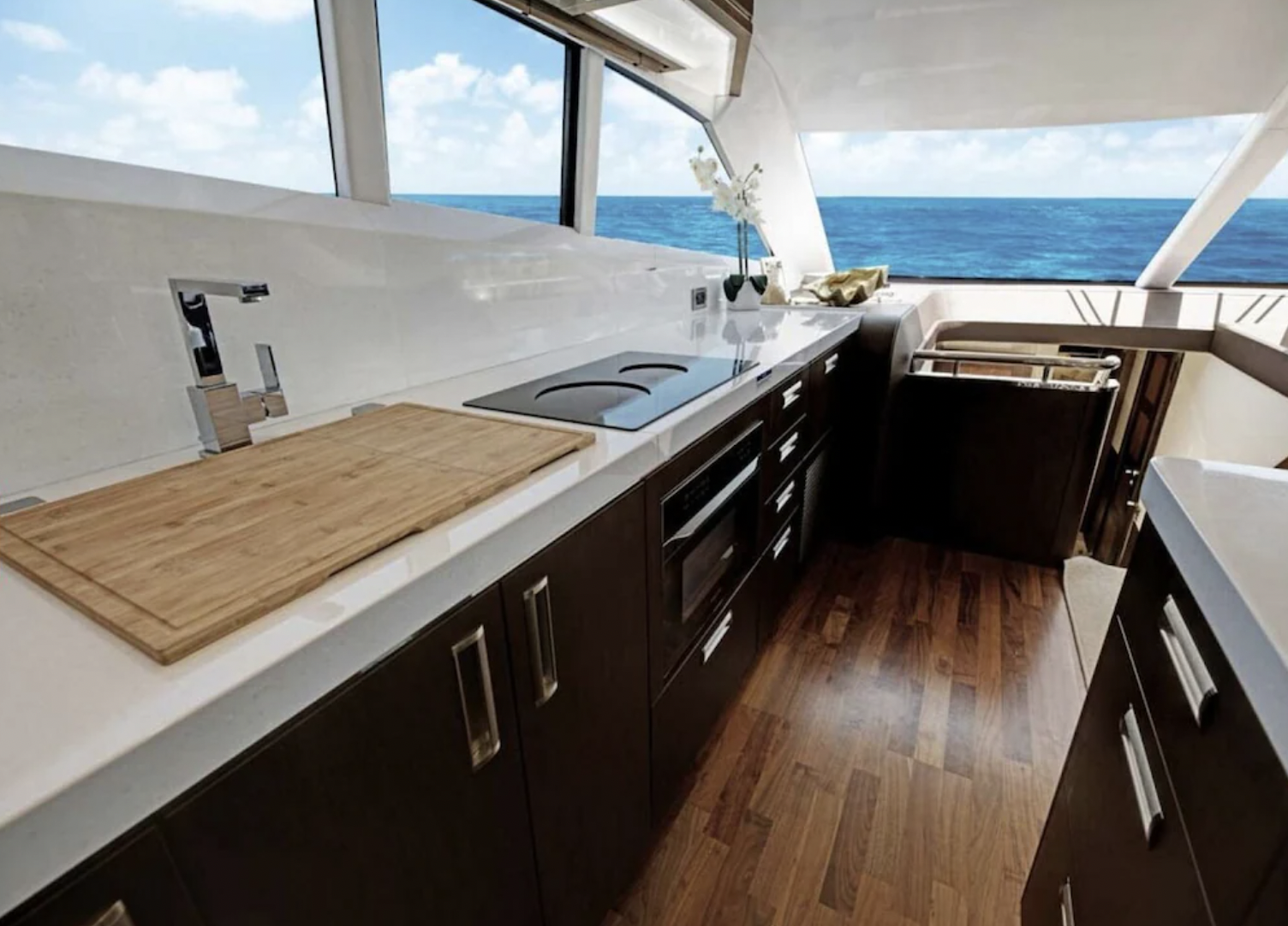 2018 Galeon 68-Foot Yacht: More