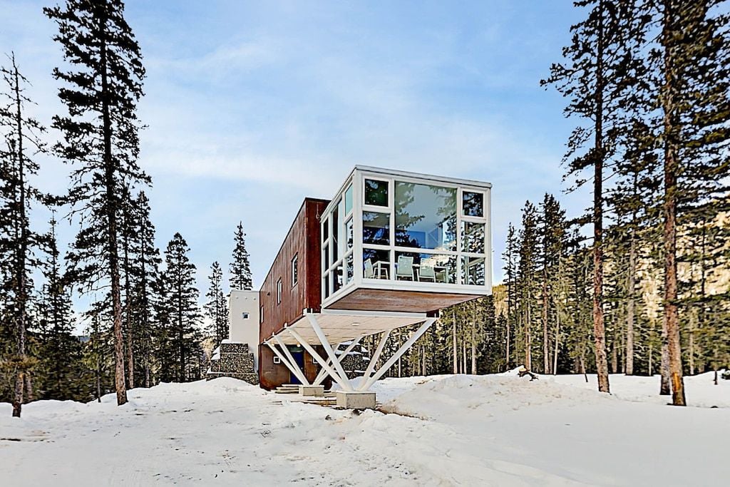 Ultra Modern Vacation Rental