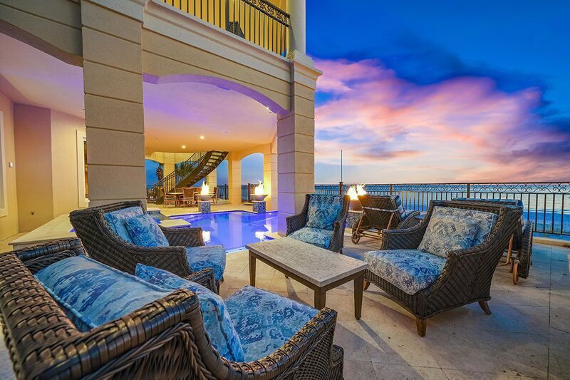 Gorgeous Gulf-Front Mansion