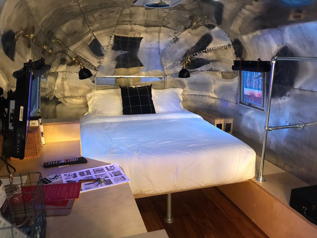 Amigo Motor Lodge airstream