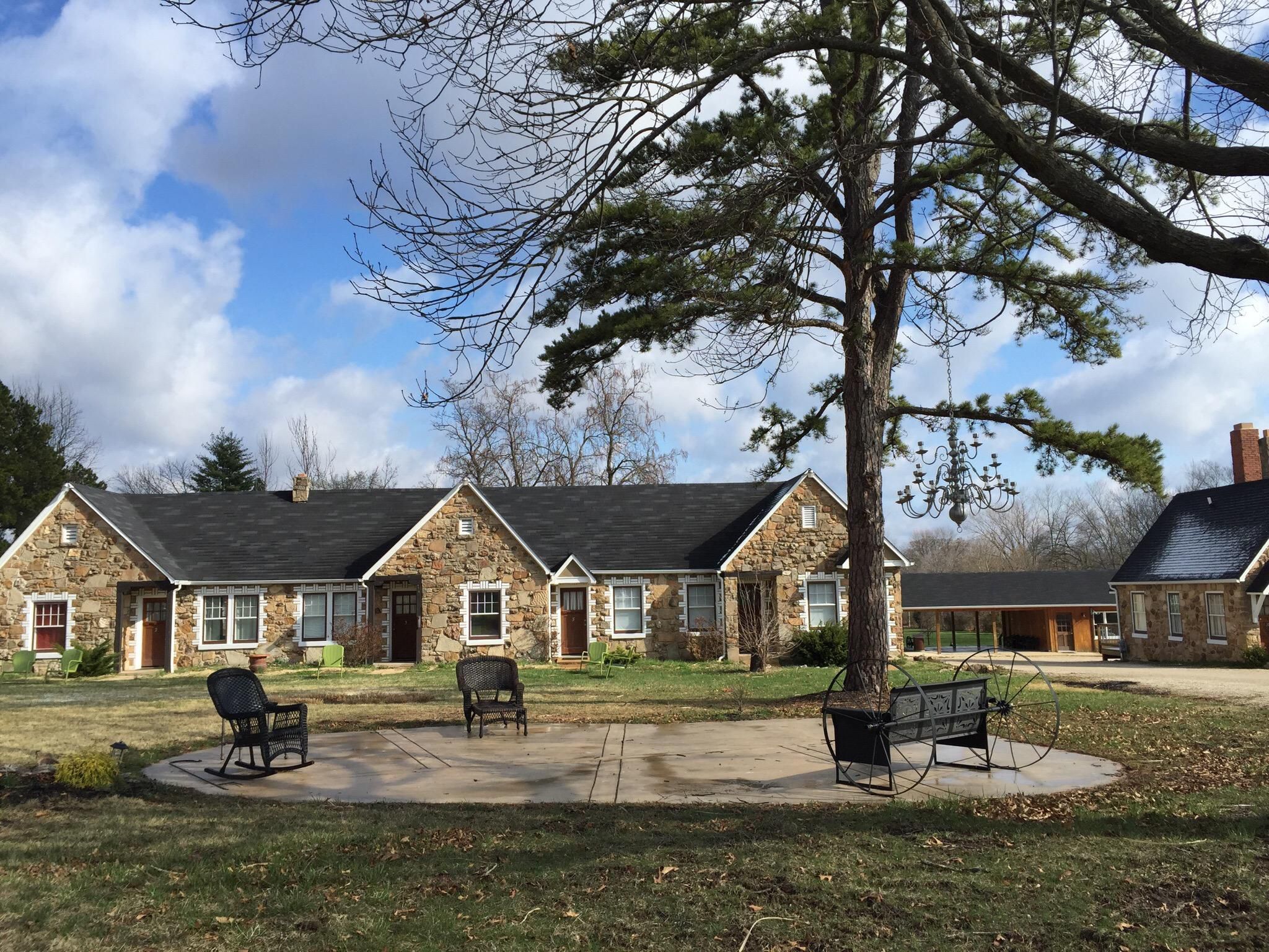 Wagon Wheel Motel