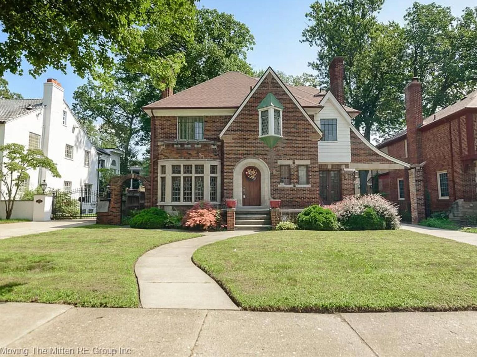 19410 Warrington Dr, Detroit, MI 48221