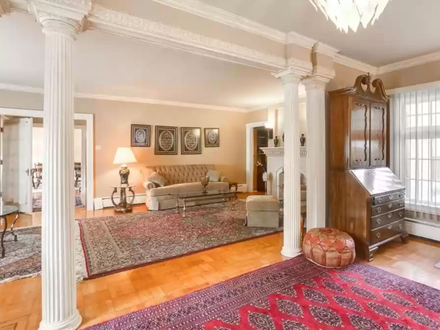 209 Woodbridge Ave, Buffalo, NY 14214, Inside