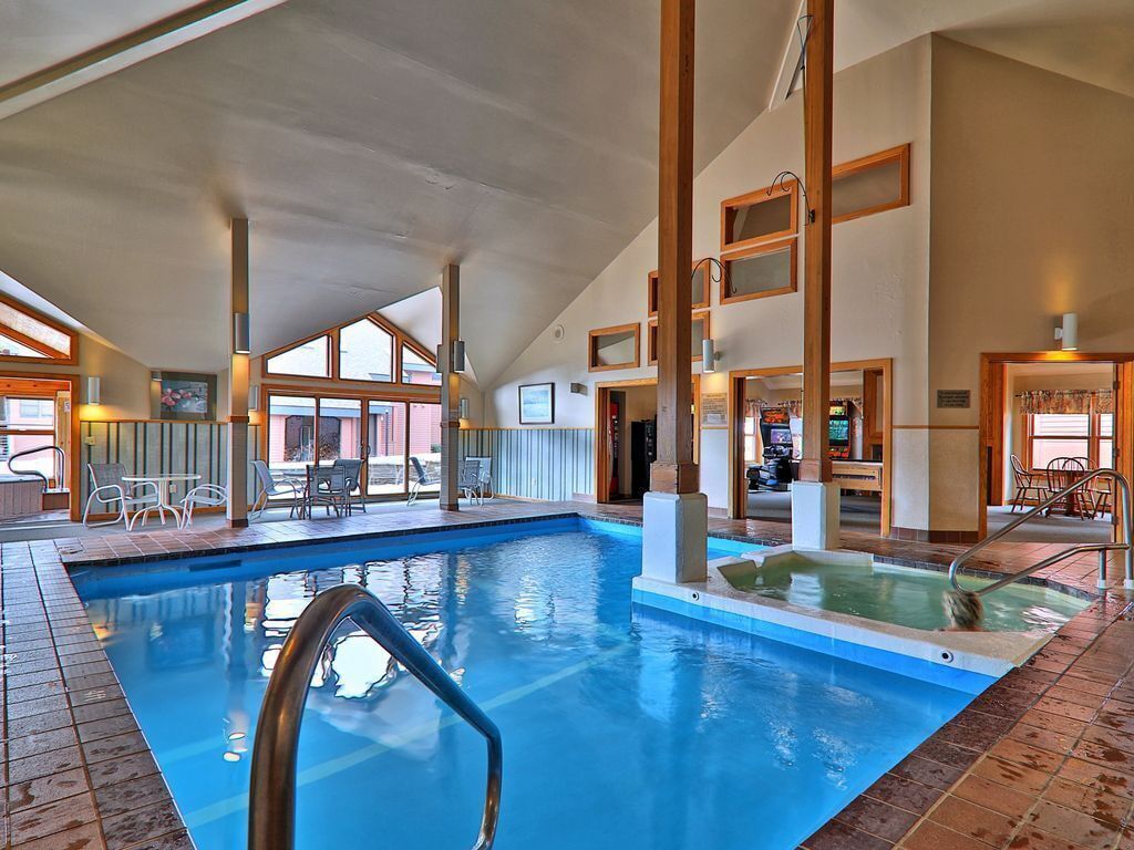 Ski Home With Pool, Jacuzzi, and Sauna: More