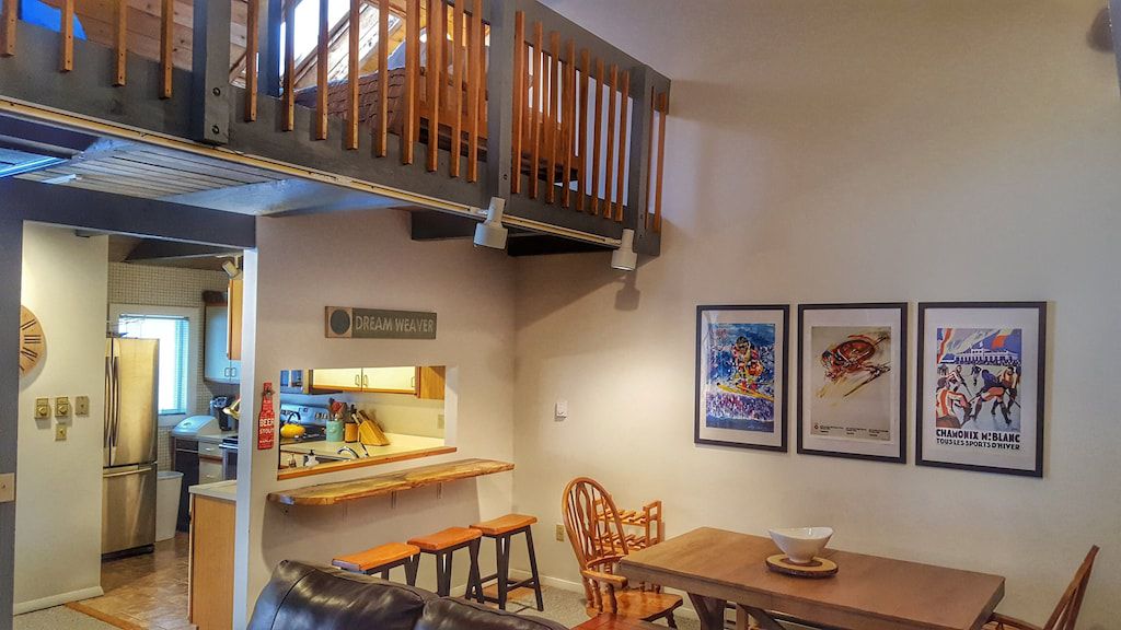 Cozy Condo Trailside on Sachem Trail