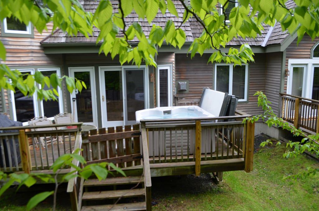 Skiers Paradise on Jay Peak with a Private Hot Tub