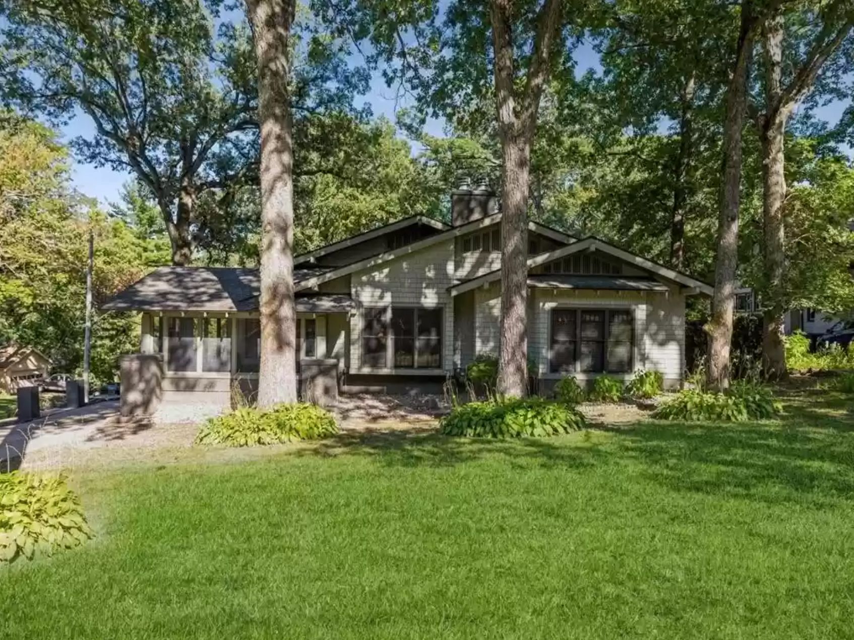 7 SW 42nd St, Des Moines, IA 50312