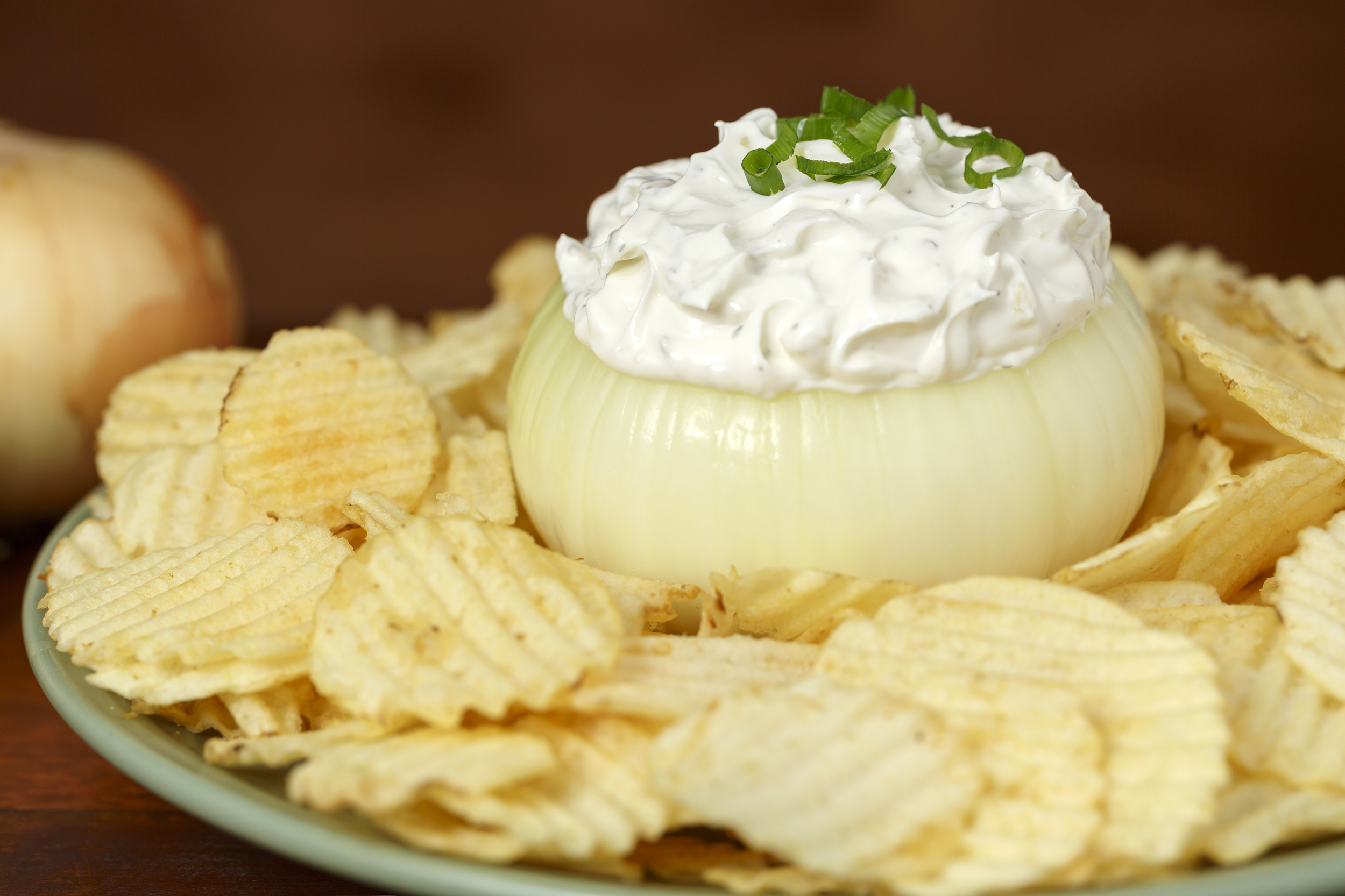 Onion dip with potato chips