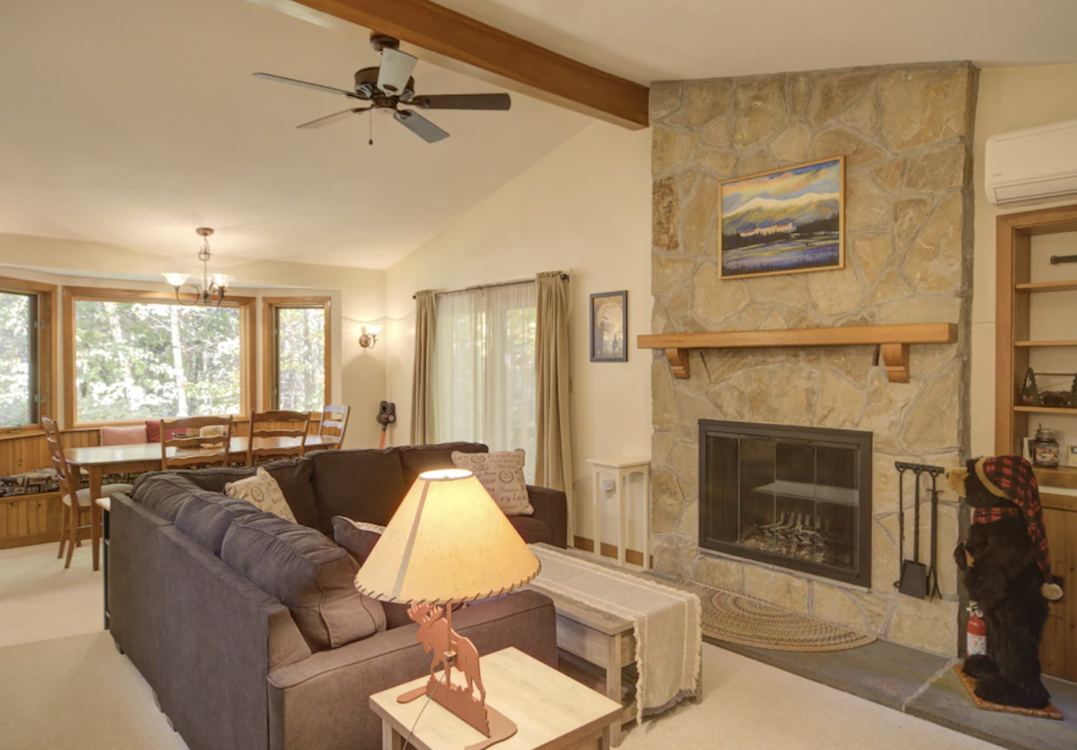 Spacious Forest Cottage Unit