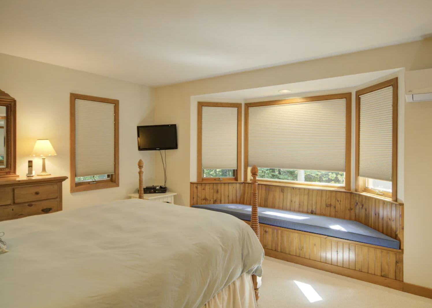 Spacious Forest Cottage Unit: More