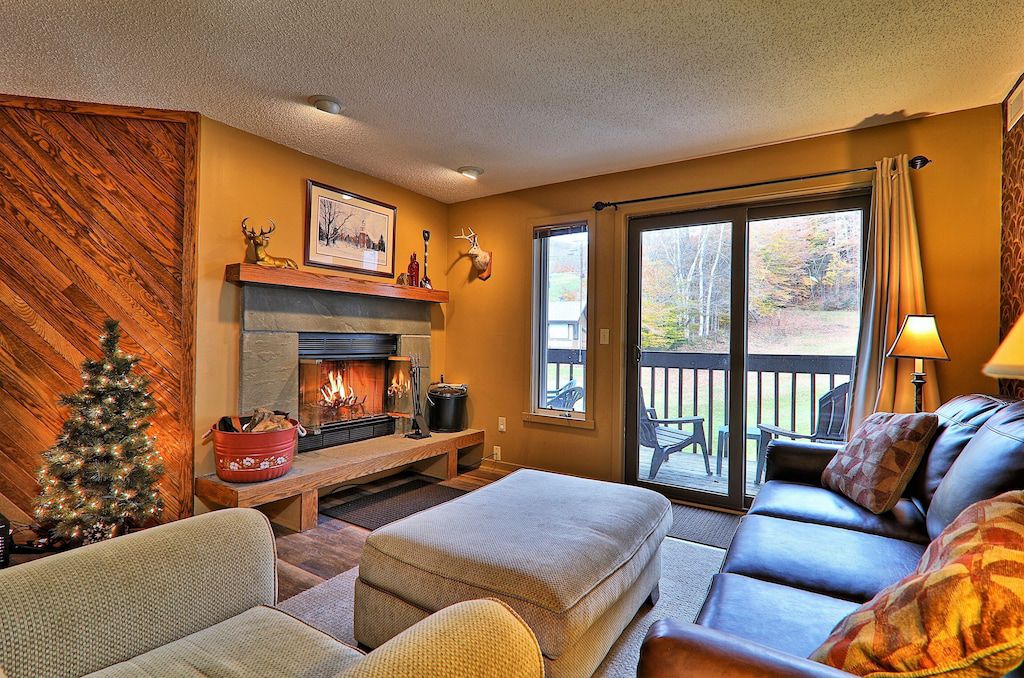 1-Bedroom Condo with a Walk to the Lifts