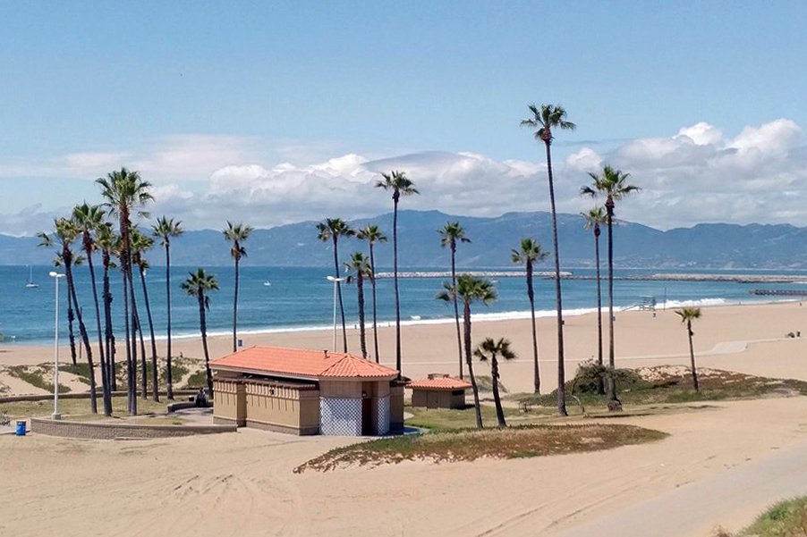 Dockweiler State Beach in El Segundo