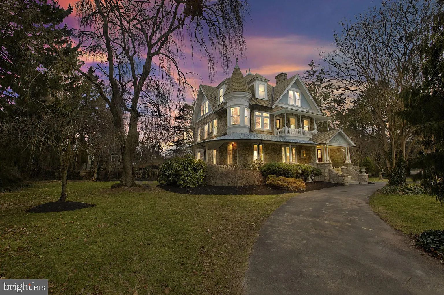 241 Kings Hwy W, Haddonfield, NJ 08033