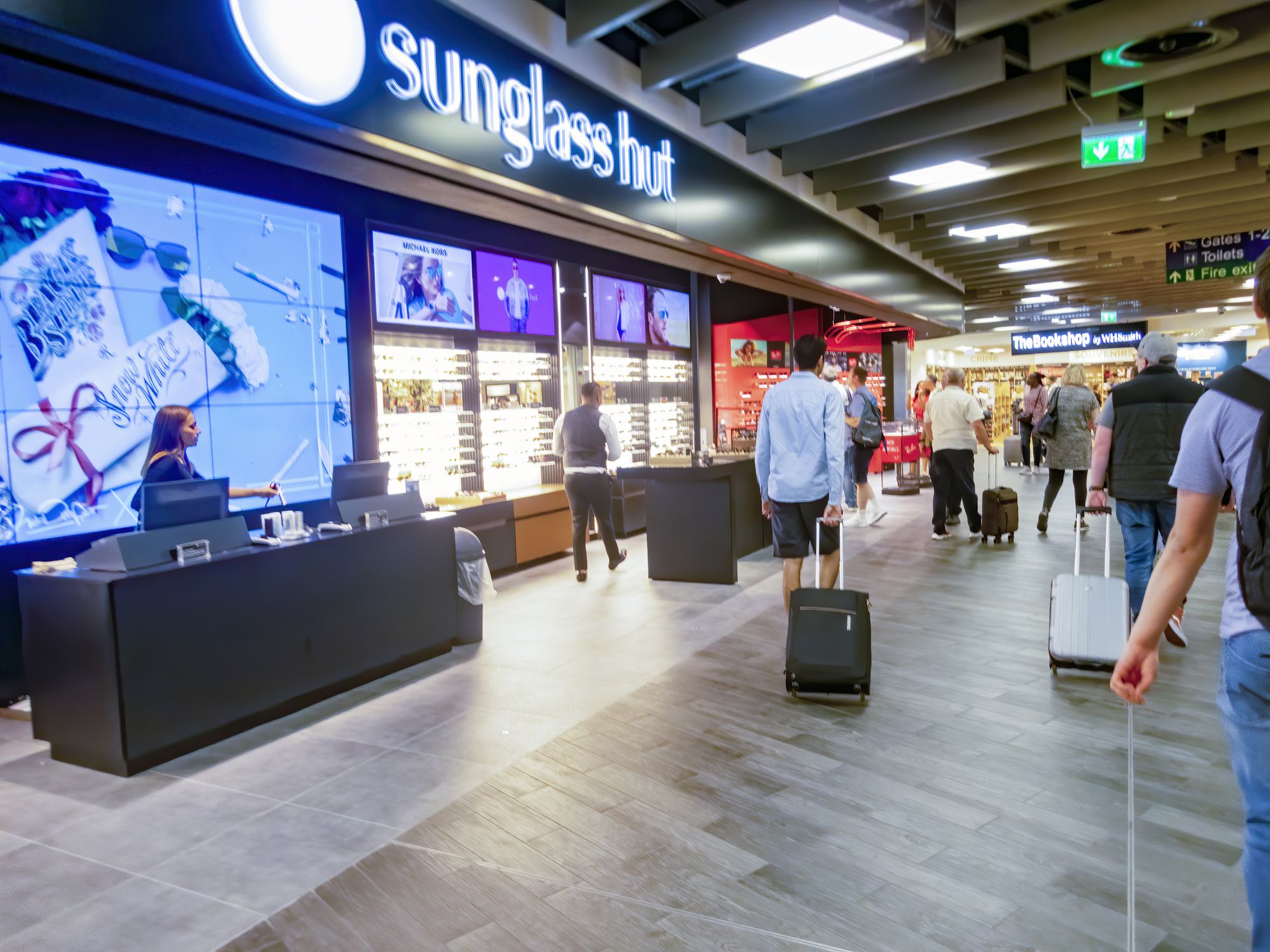 Sunglass Hut