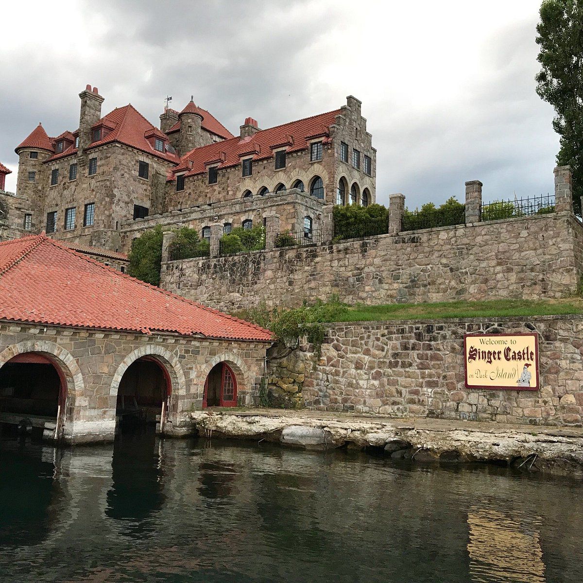 Singer Castle