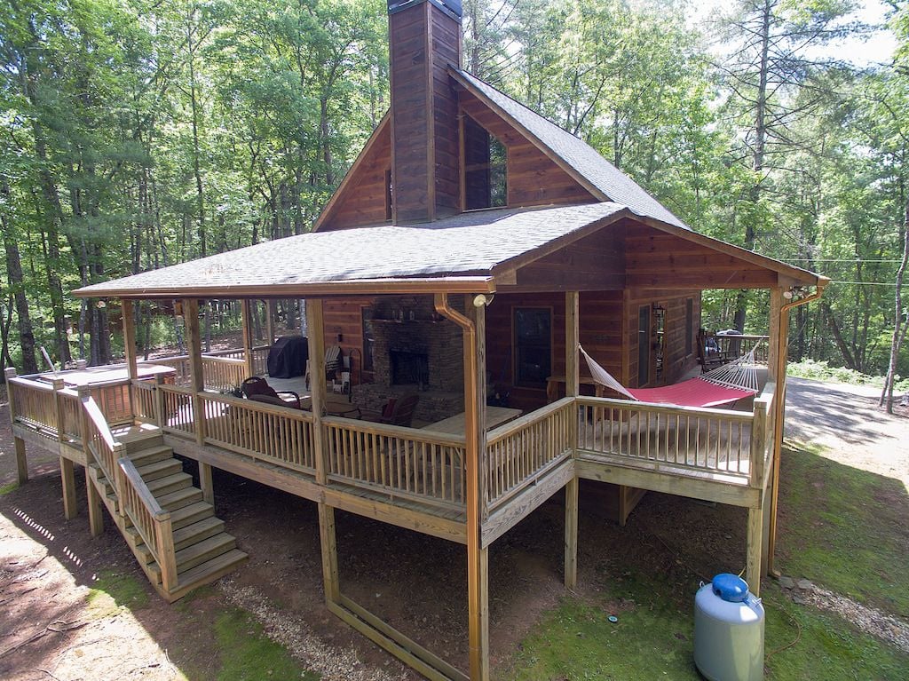 Cozy Cabin Near the River