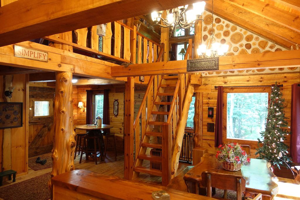 Hidden Bear Cabin: More
