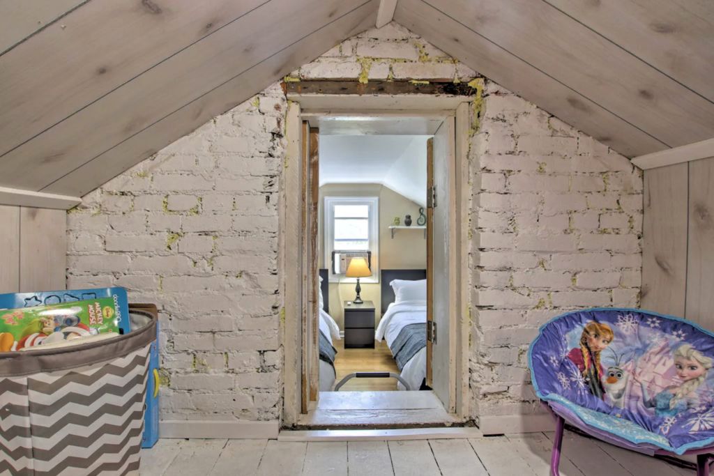 Renovated Historic Schoolhouse