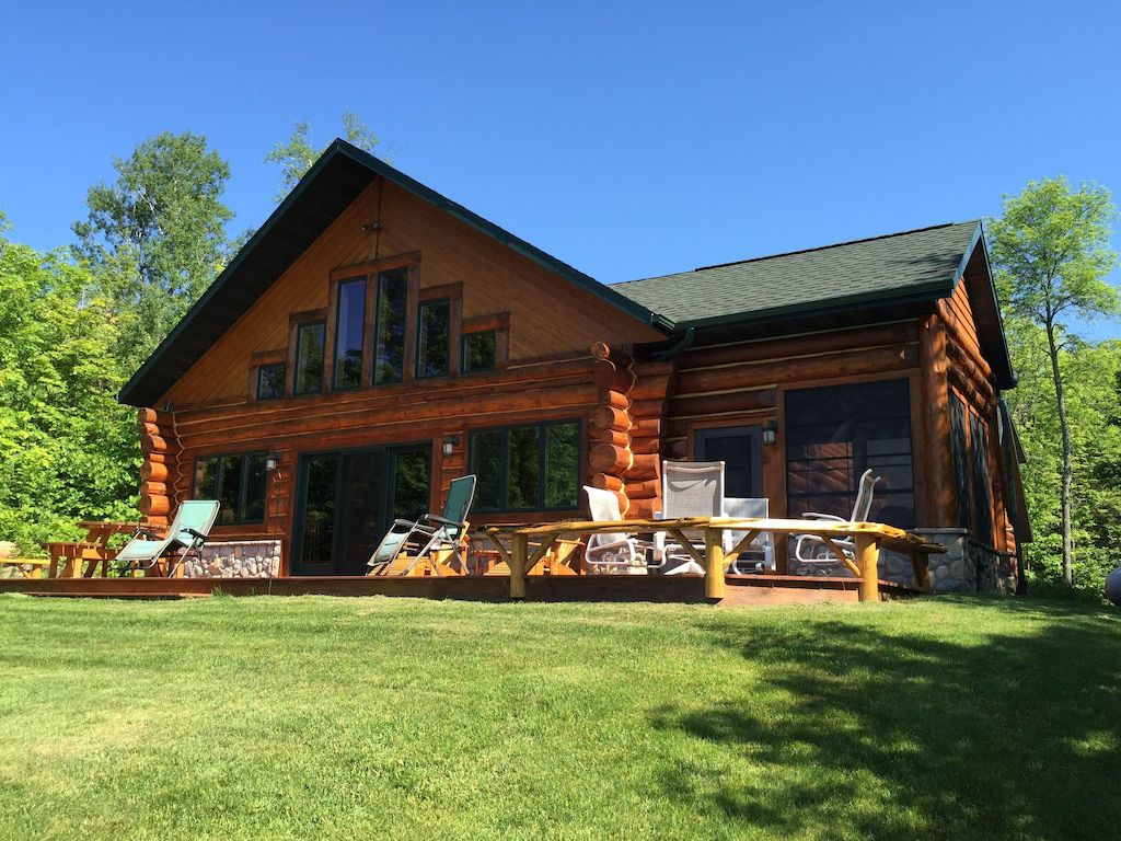 English Lake Log Home
