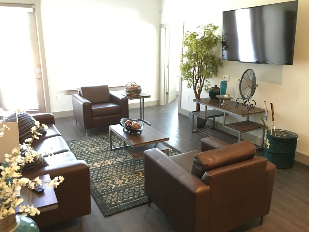 Amenity-Laden Apartment