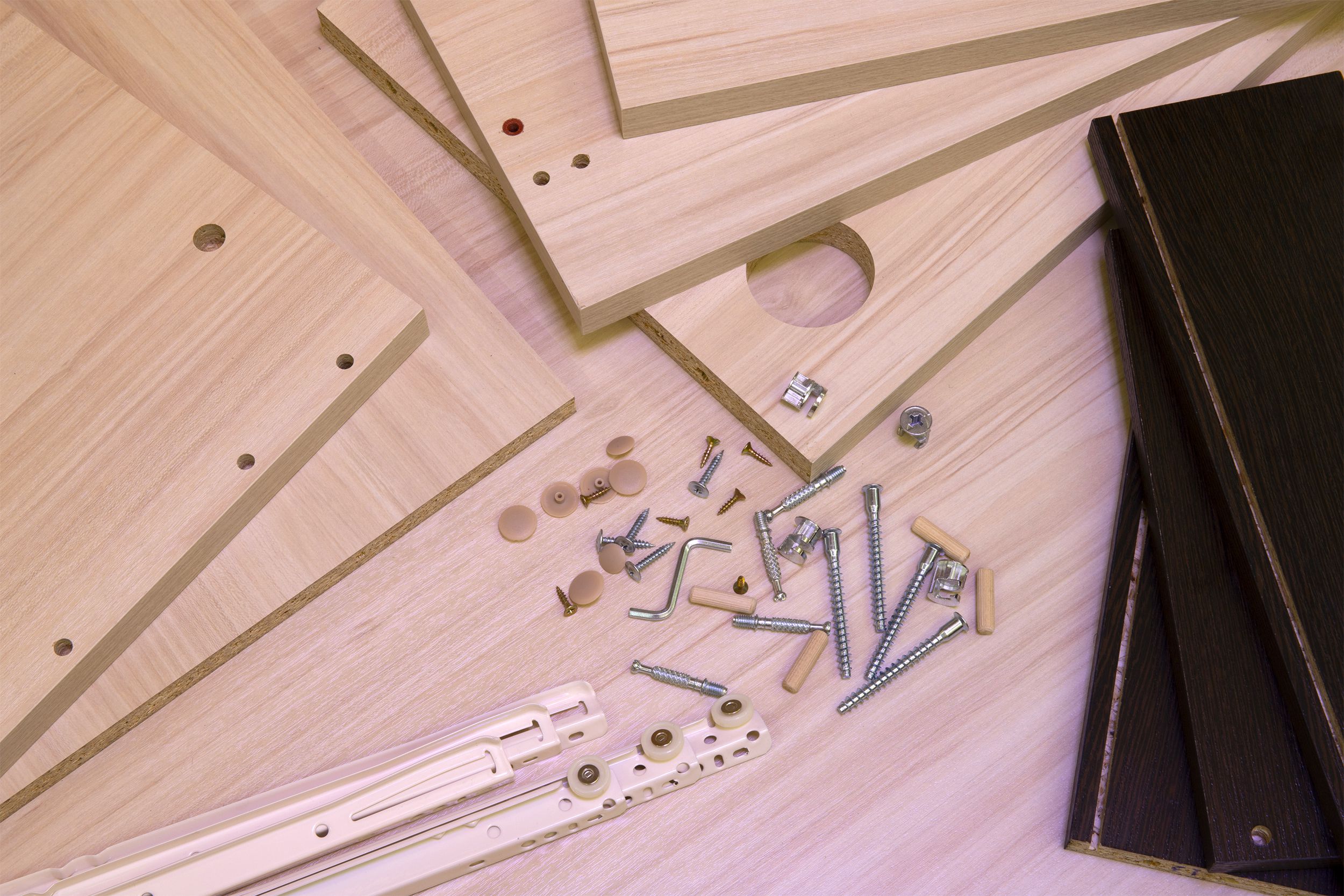 Furniture assembly