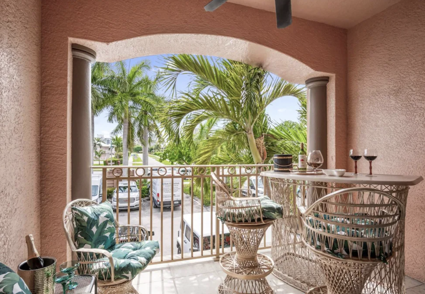 Royal Palm Condo: More