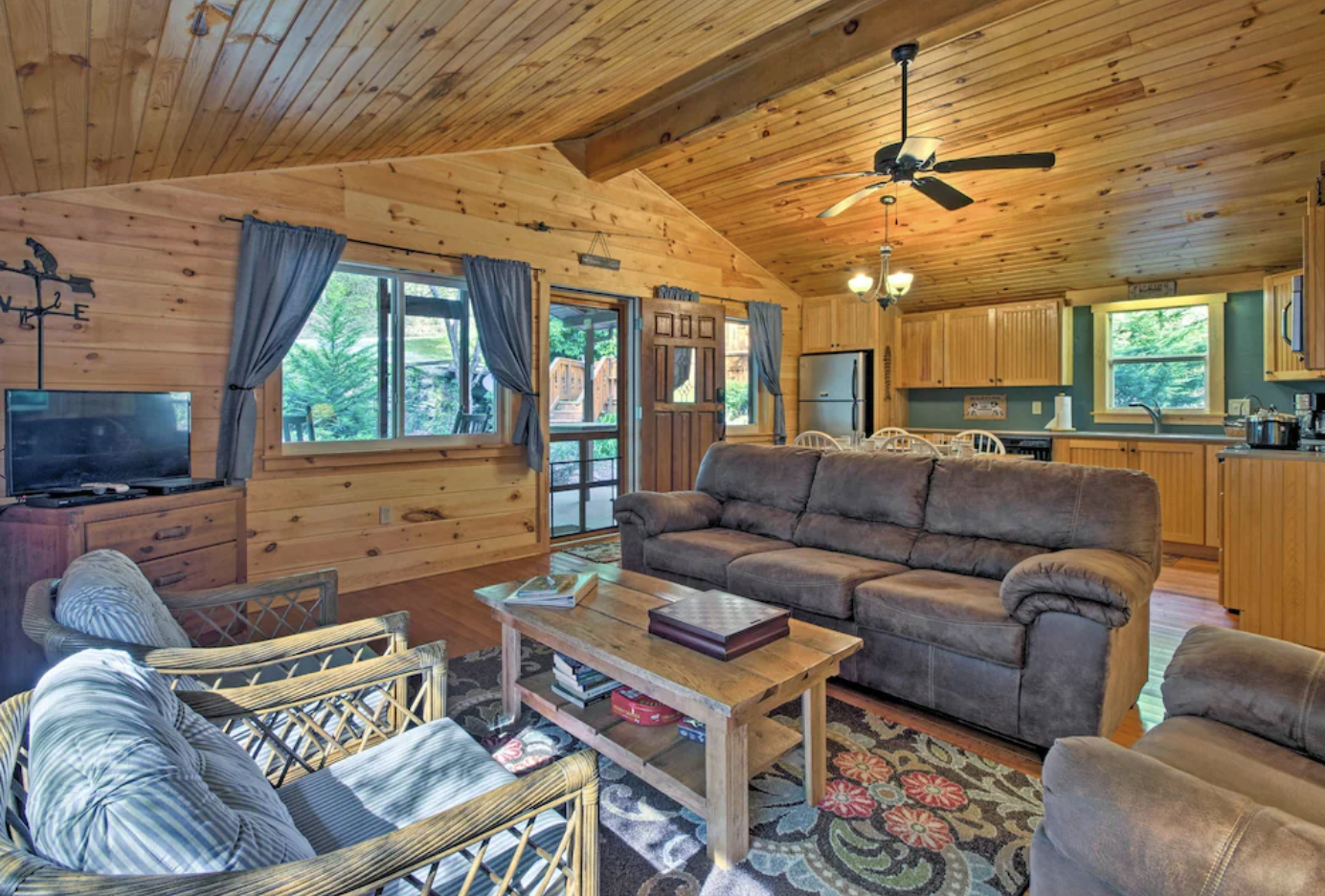 Cabin on Coopers Creek: More
