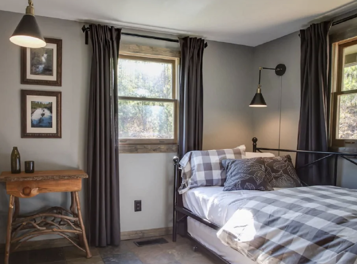 Shoal Sound Cabin: More
